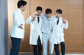 �ڻ��ѹ溴�� ������ħ����, �̱� Ķ�����Ͼ� �� ȣ�� ħ���� ��� ���� �������� ����